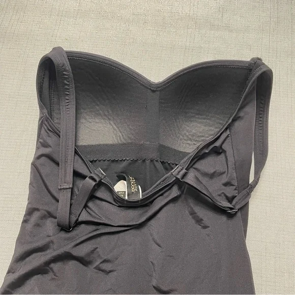 Bond-EyeOne Piece Swimsuit Solid BLACK Ruching US Size 6